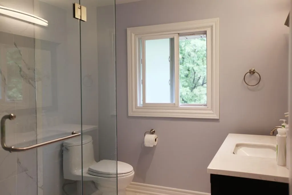 Guest house 多伦多邓肯公园民宿 Toronto Duncan Park Guesthouse
